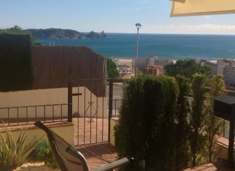 Caseta amb vistes i piscina comunitaria, bonica  terrassa amb barbacoa, l'Estartit — foto 5